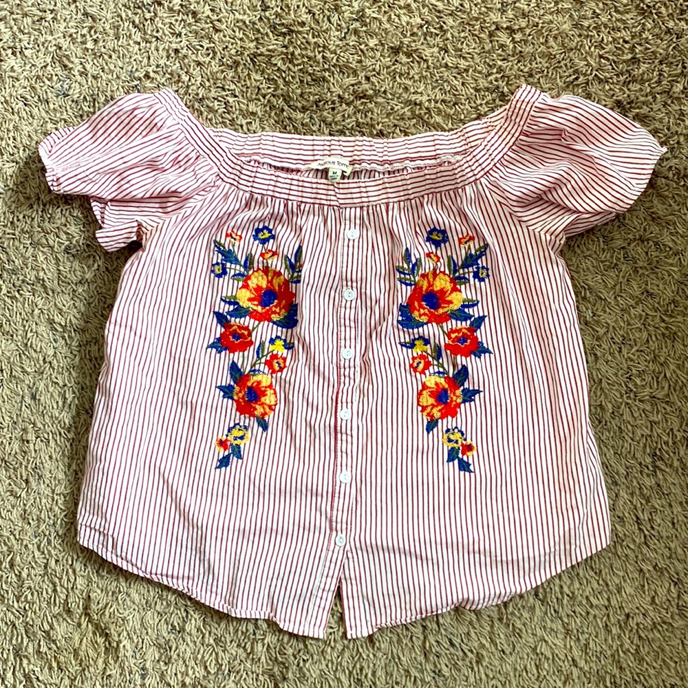 Off Shoulder floral embroidered blouse.